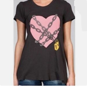 WILDFOX heart locked up distressed tee, some small💕